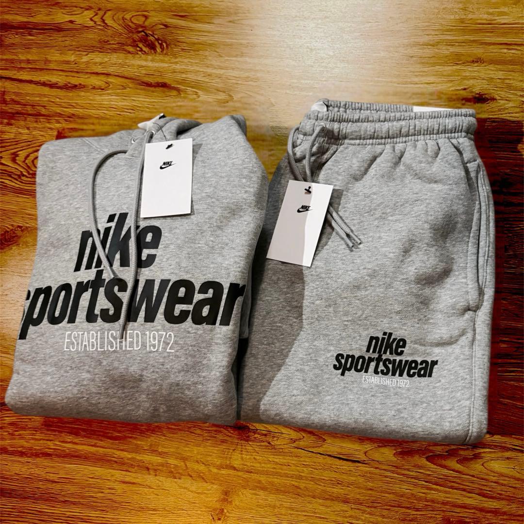 【新品未使用】NIKE セットアップ　フーディ　スエットパンツM グレー