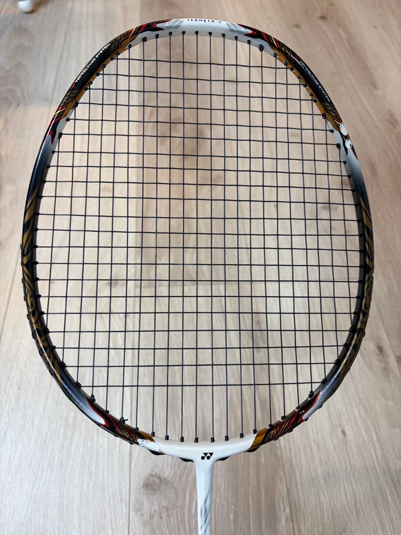 YONEX バドミントンラケット　ボルトリック80