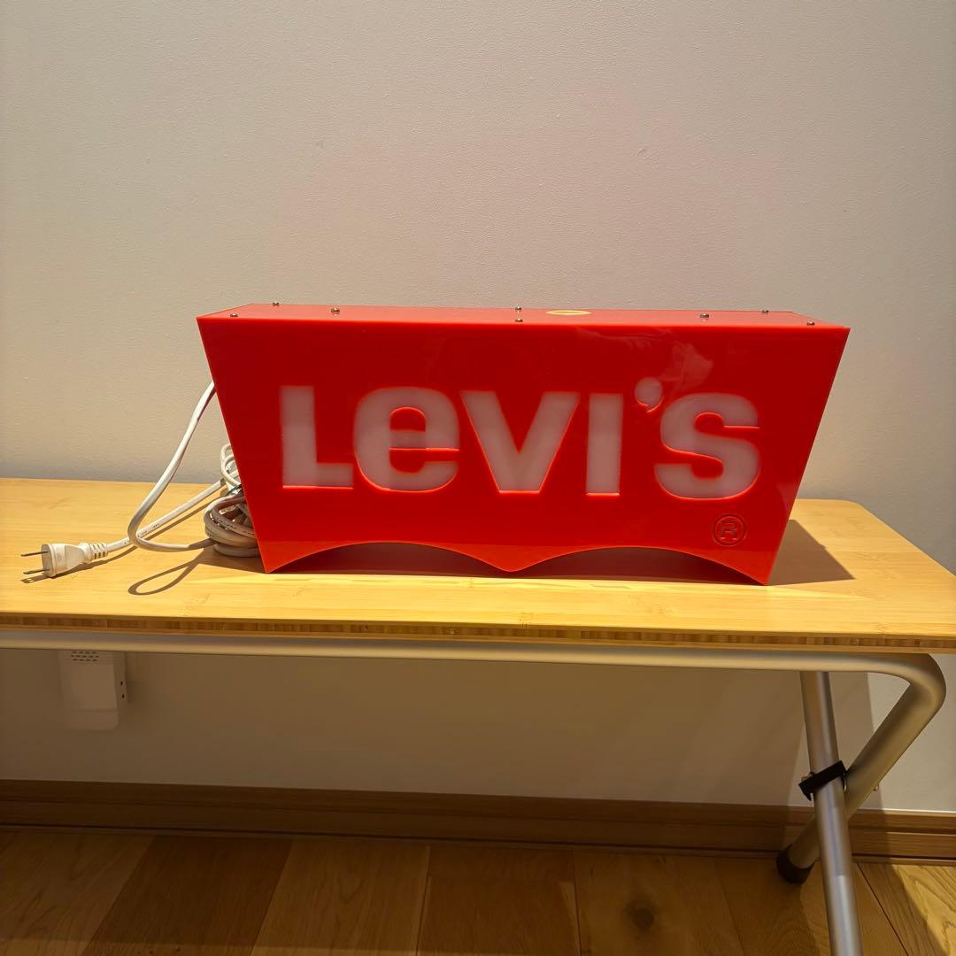 Levi's リーバイス　ネオンサイン　看板　ディスプレイ