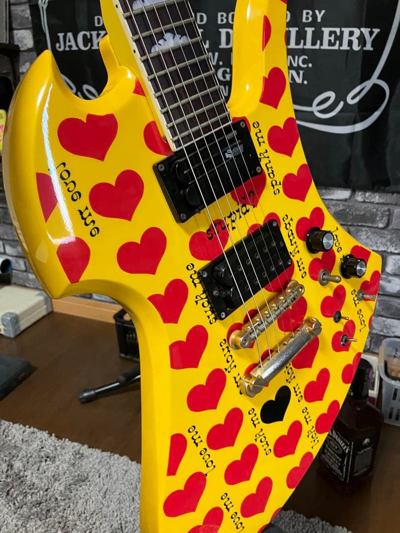 超美品　hide イエローハート MG145S サスティナー