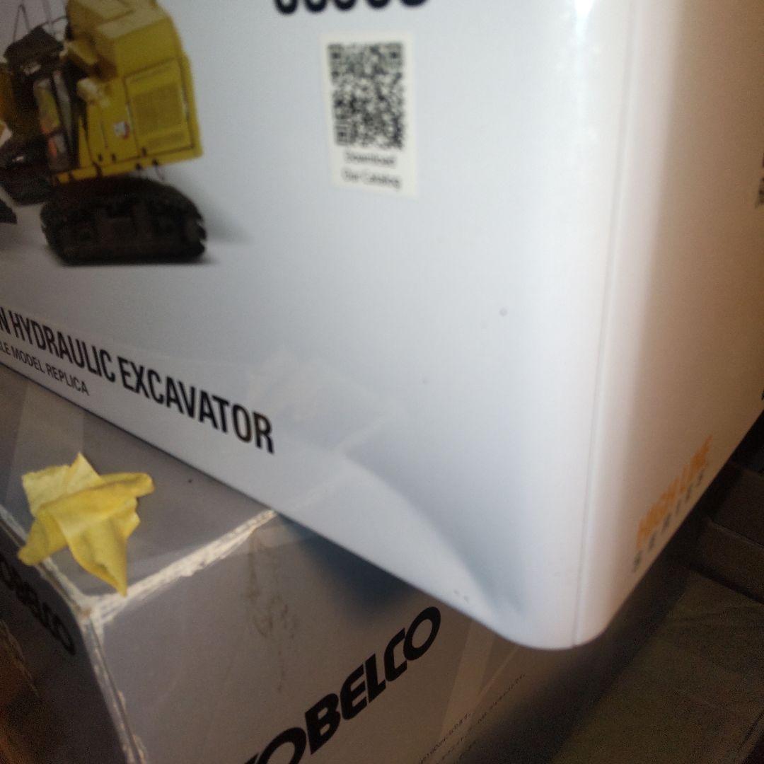 キャタピラー建機　CAT 352 高所作業解体機　1/50