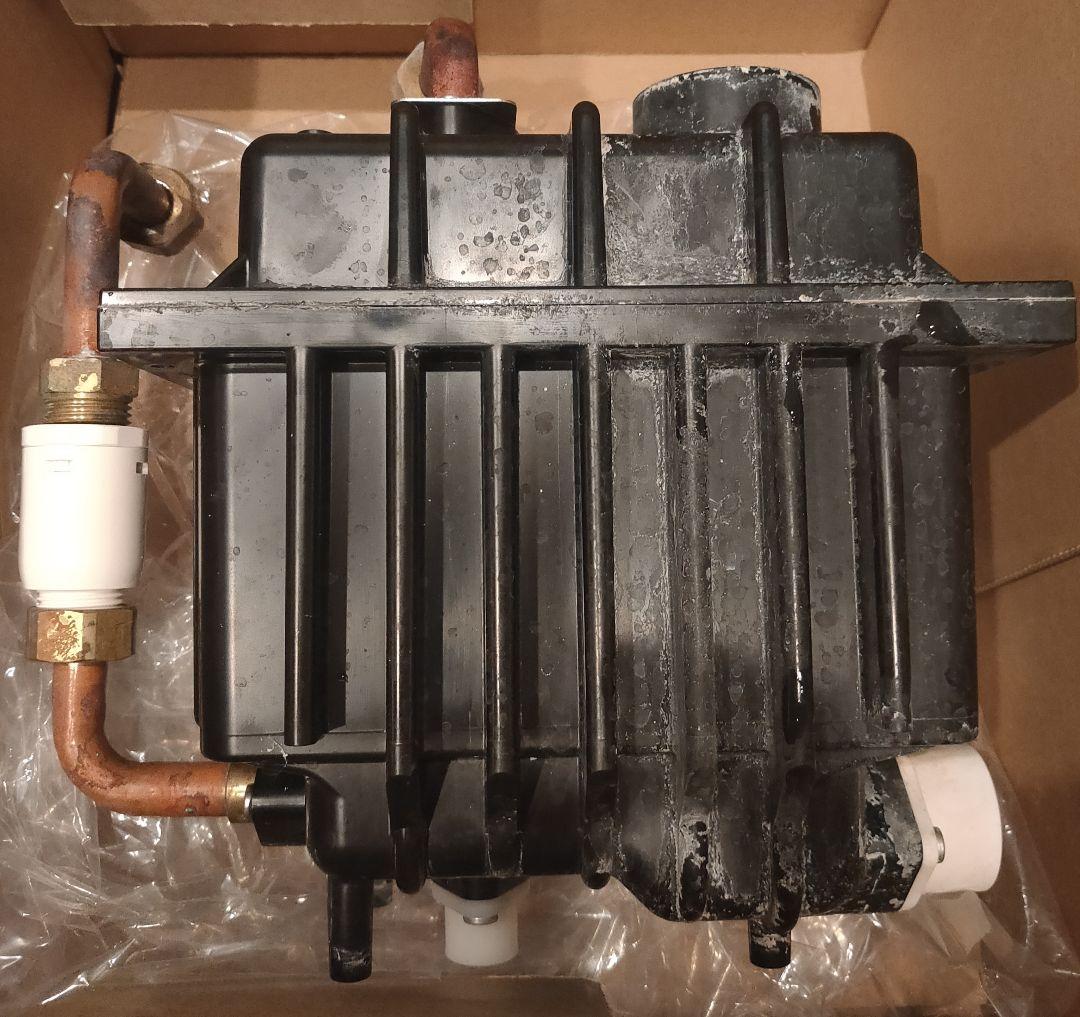 ハウステック　クリン軟水器　浴室備付