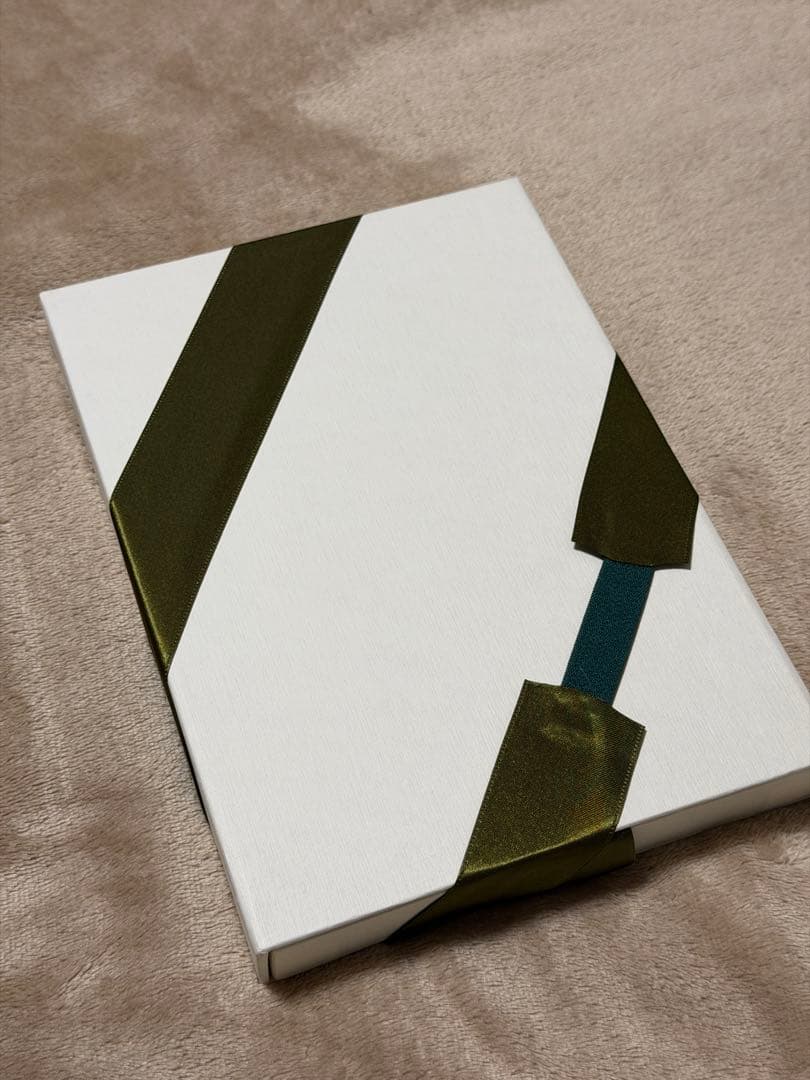 HINC NUNC ギフトボックス ホワイト