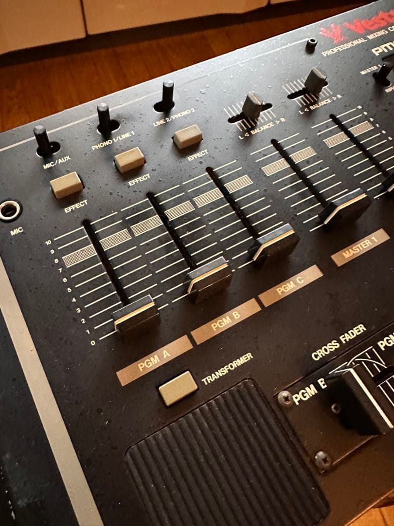 Vestax PMC-20｜EXCITER搭載 名機DJミキサー