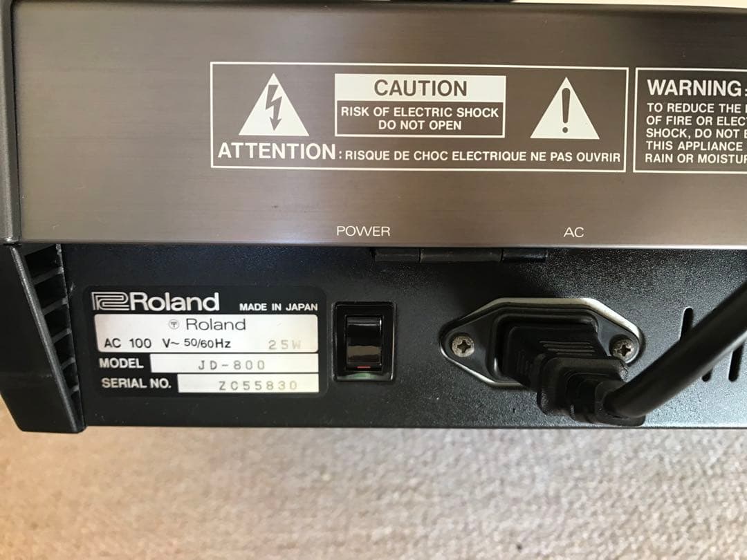 Roland JD-800 シンセサイザー 【動作確認済】