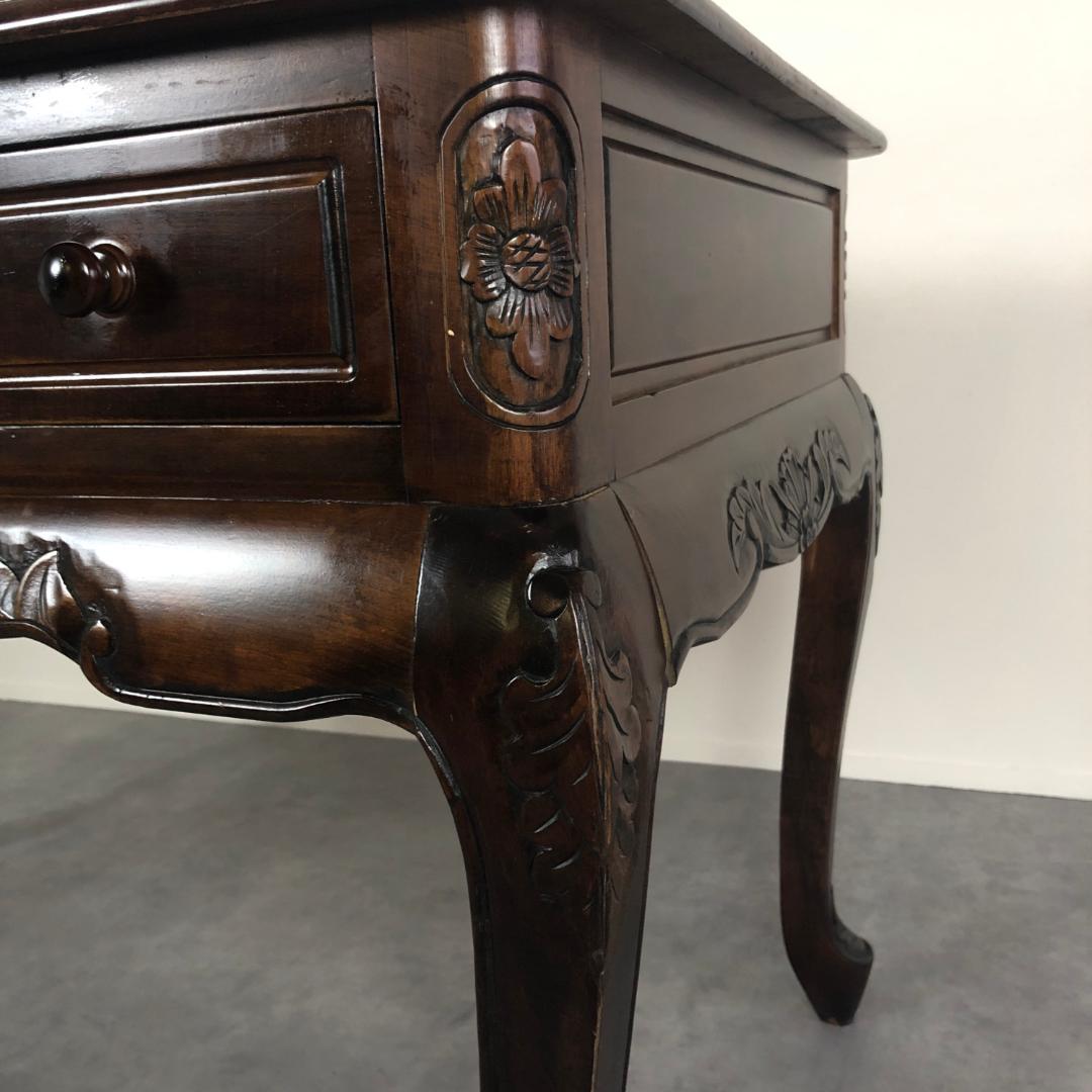 エレガント　猫脚(カブリオールレッグ) 　アンティークデスク