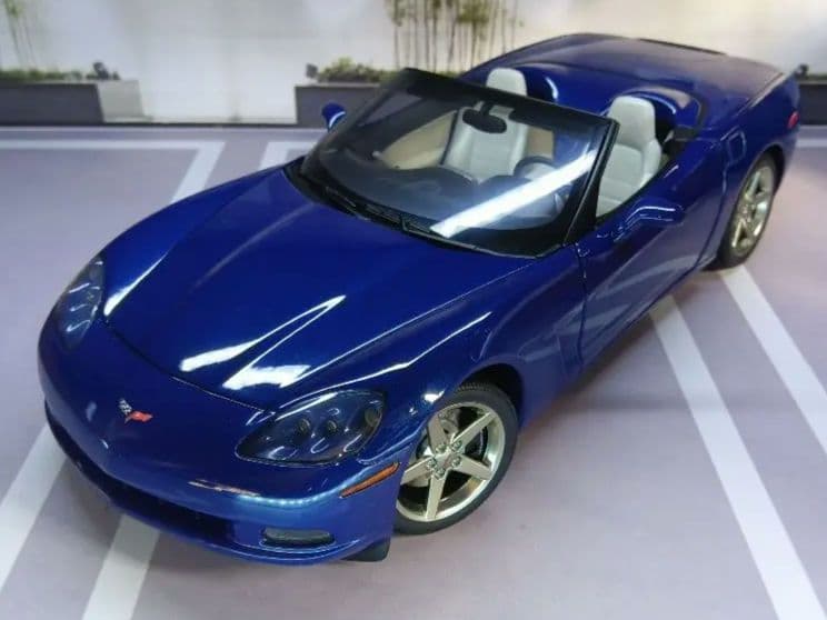 AUTOart 1/18 シボレー コルベット C6 コンバーチブル