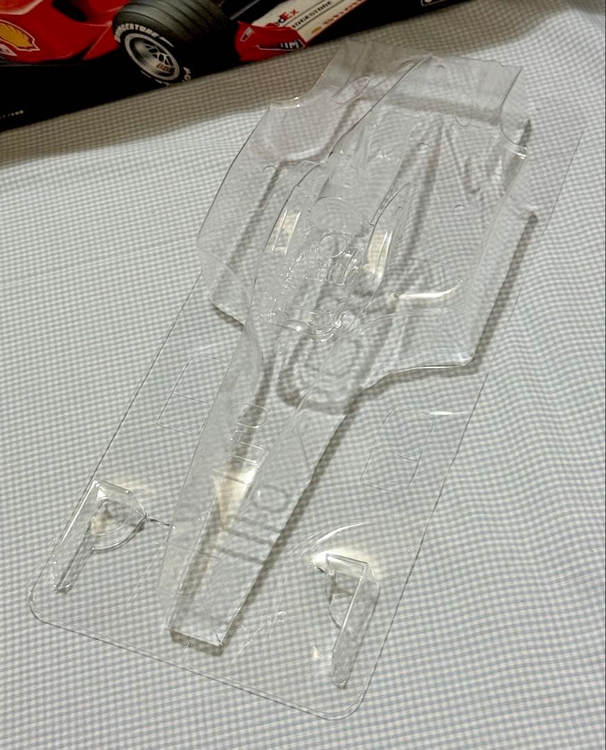 【未組み立て】タミヤ◆フェラーリF2001 1/10スケール 4WD 1/10