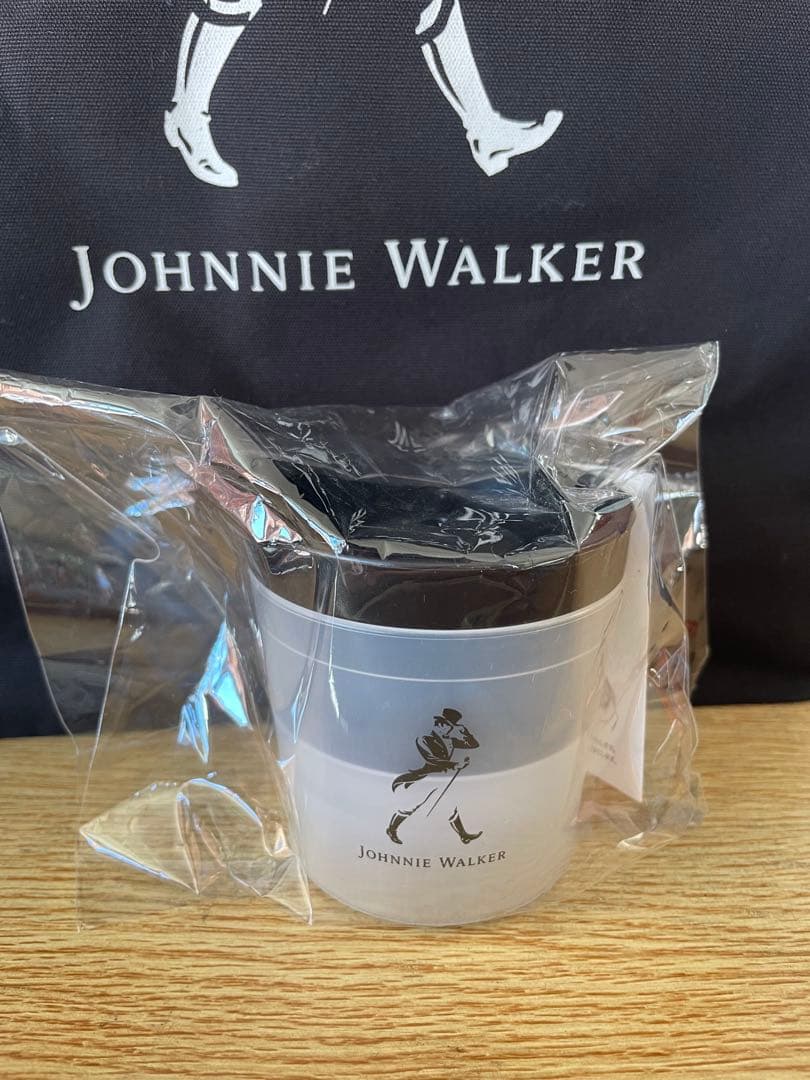 ジョニーウォーカー ブラックルビー 6本 & ノベルティ