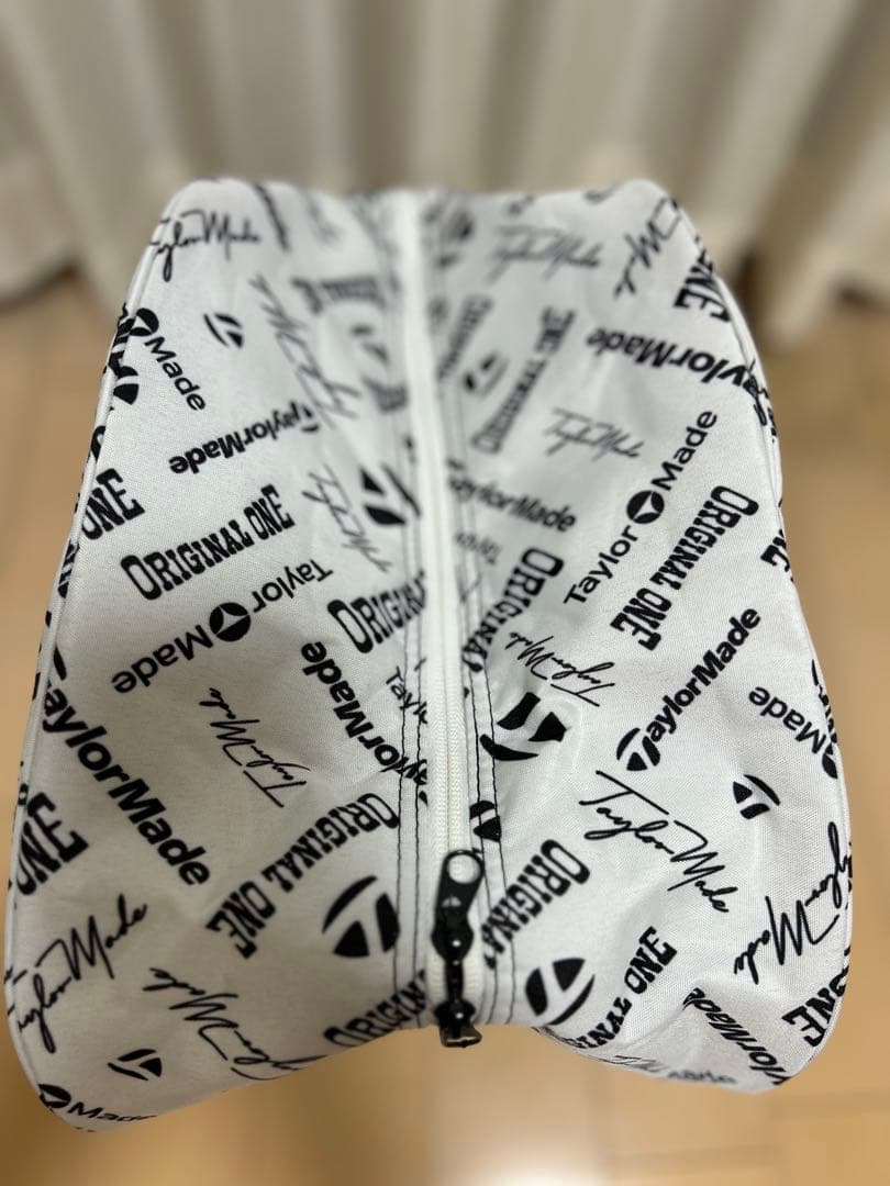 [土日週末特価！]TaylorMade キャディバッグ スタンド付き