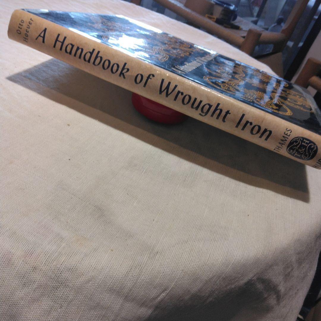 本　A  Handbook of wrougt  iron