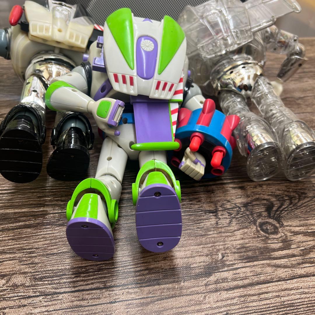 トーキングアクションフィギュア バズライトイヤー フィギュア