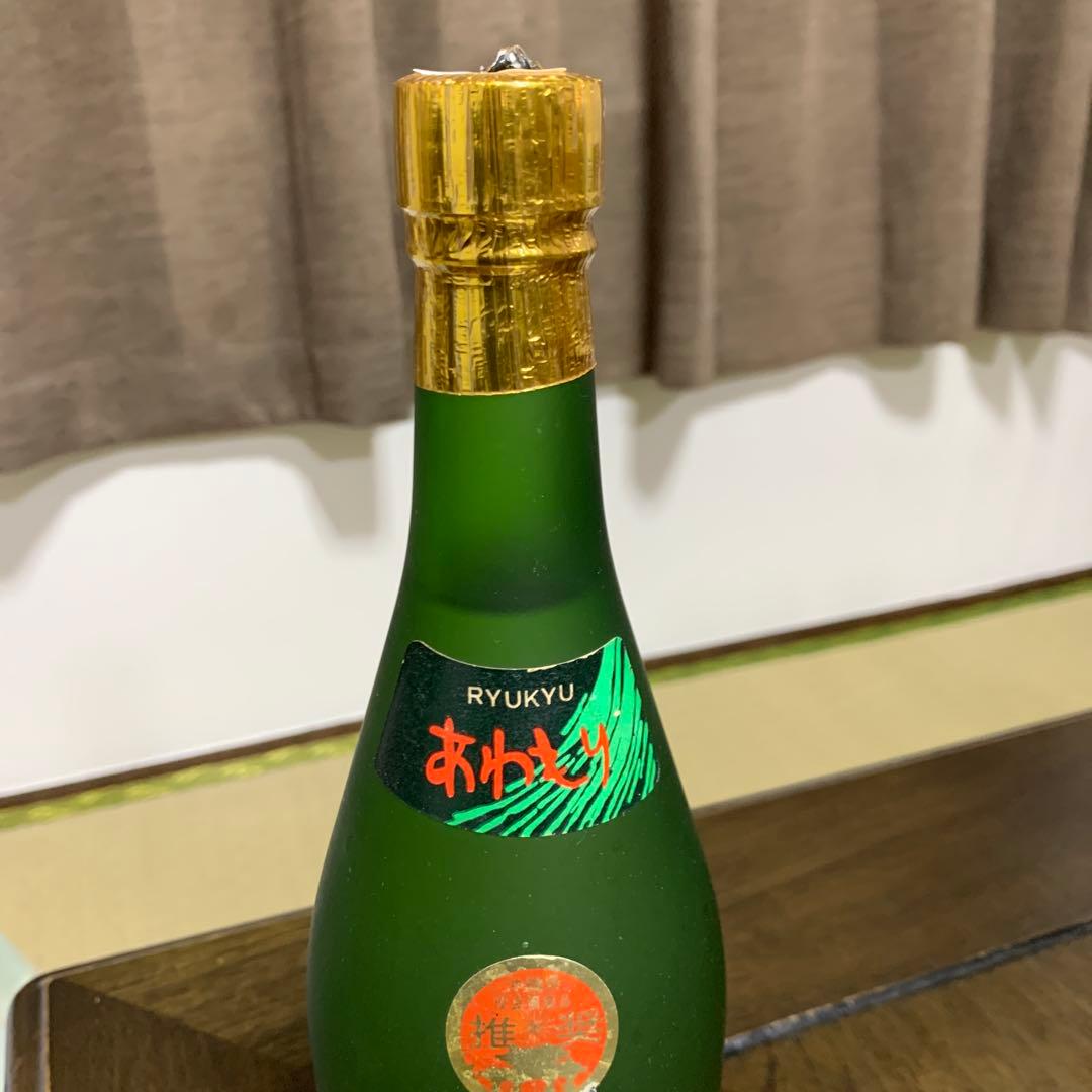 昭和の泡盛　新里酒造　本場泡盛琉球　720ml 43%