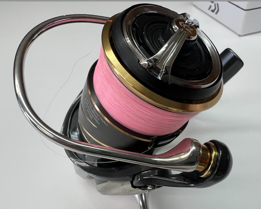 ダイワ　20 ルビアス FC LT2000S +SLPスプール、コルクノブ