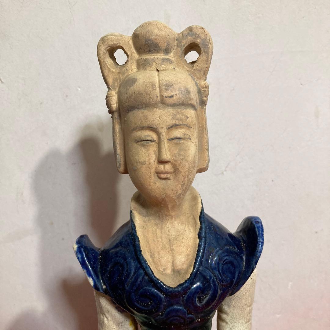 レトロ　アンティーク　　　　　　　　　　　　　古玩中国唐三彩女性俑　（年代不明）