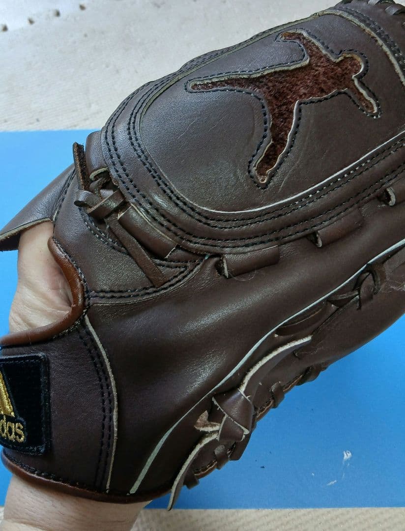 adidas Professional 内海哲也モデル 限定シルエッ