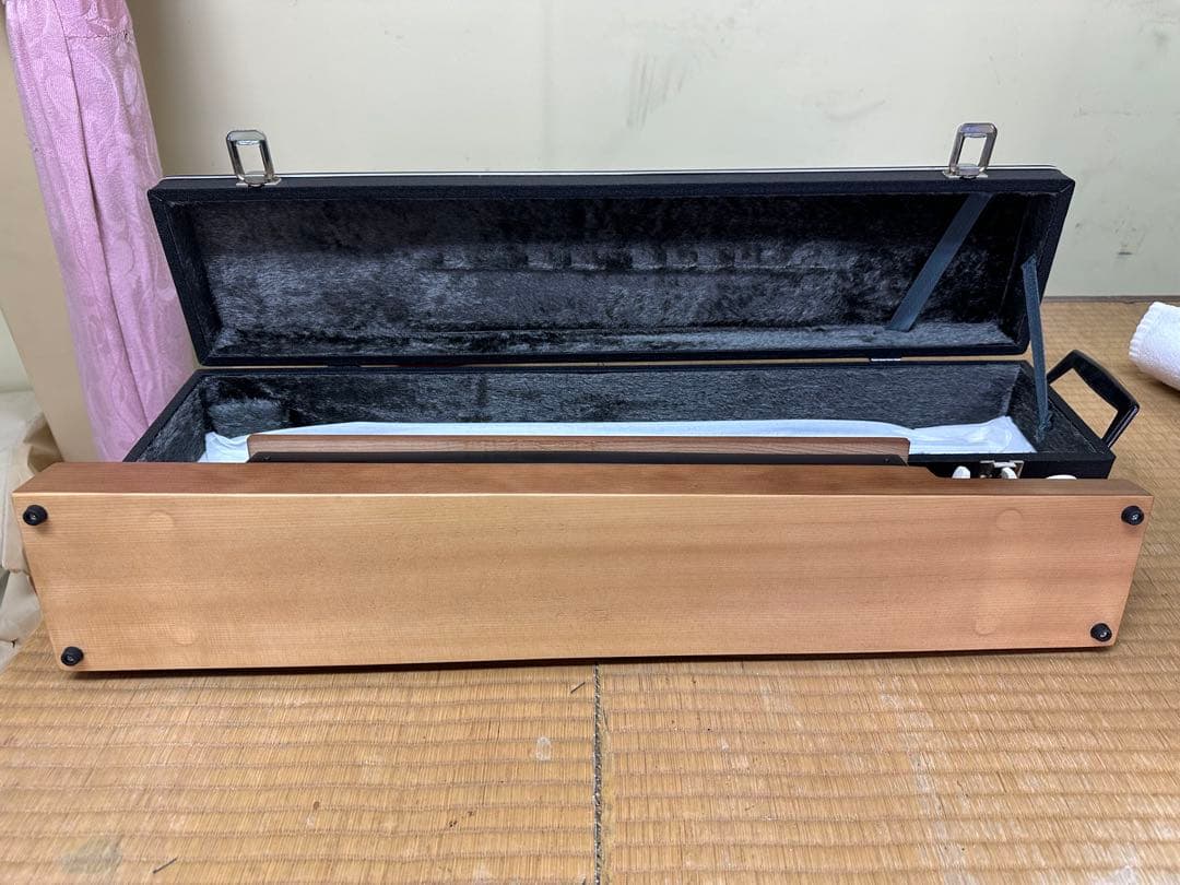 【木製琴 ハードケース付き】　お琴　弦楽器　音楽　三味線　日本伝統