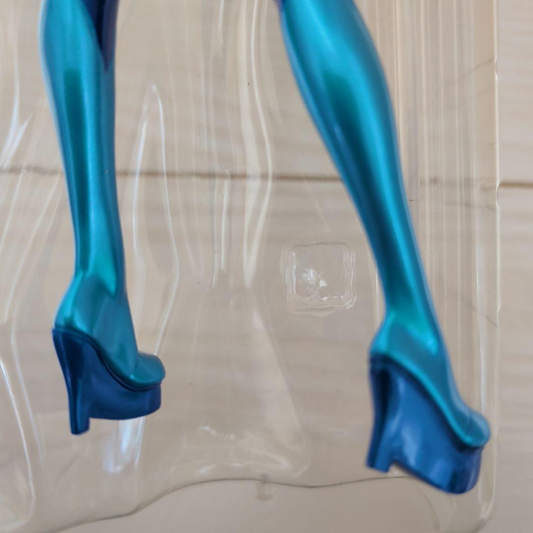 サムス・アラン メトロイド Other M ゼロスーツ フィギュア