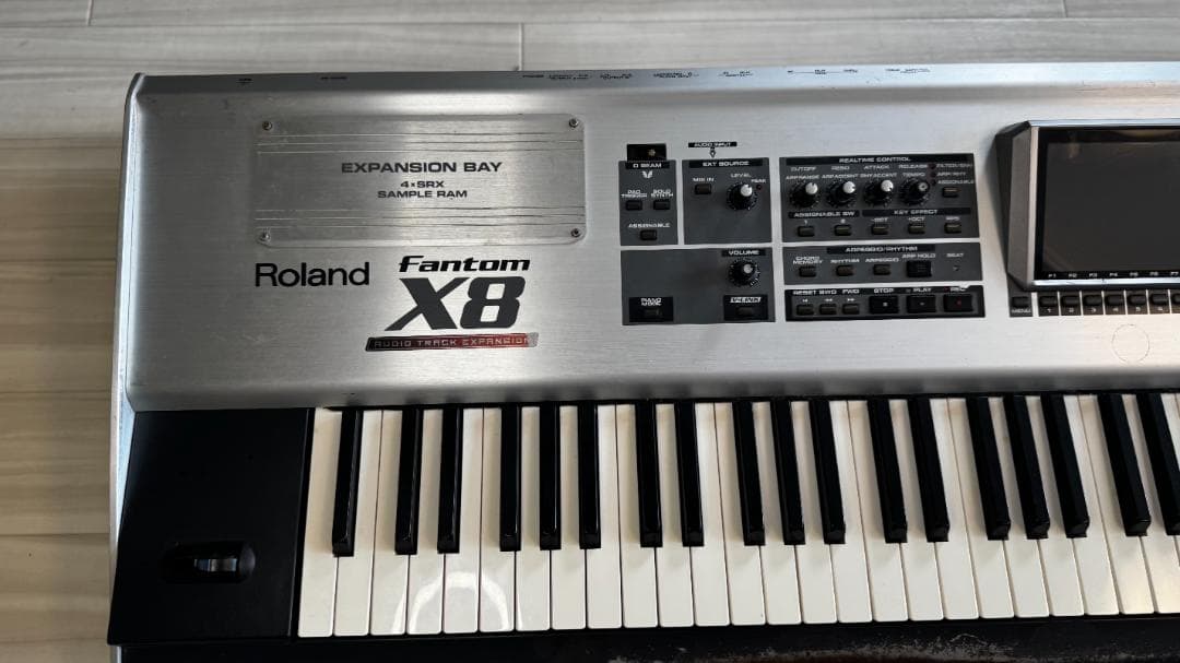 Roland Fantom X8 ｜88鍵｜ピアノタッチ｜要修理｜現状渡し