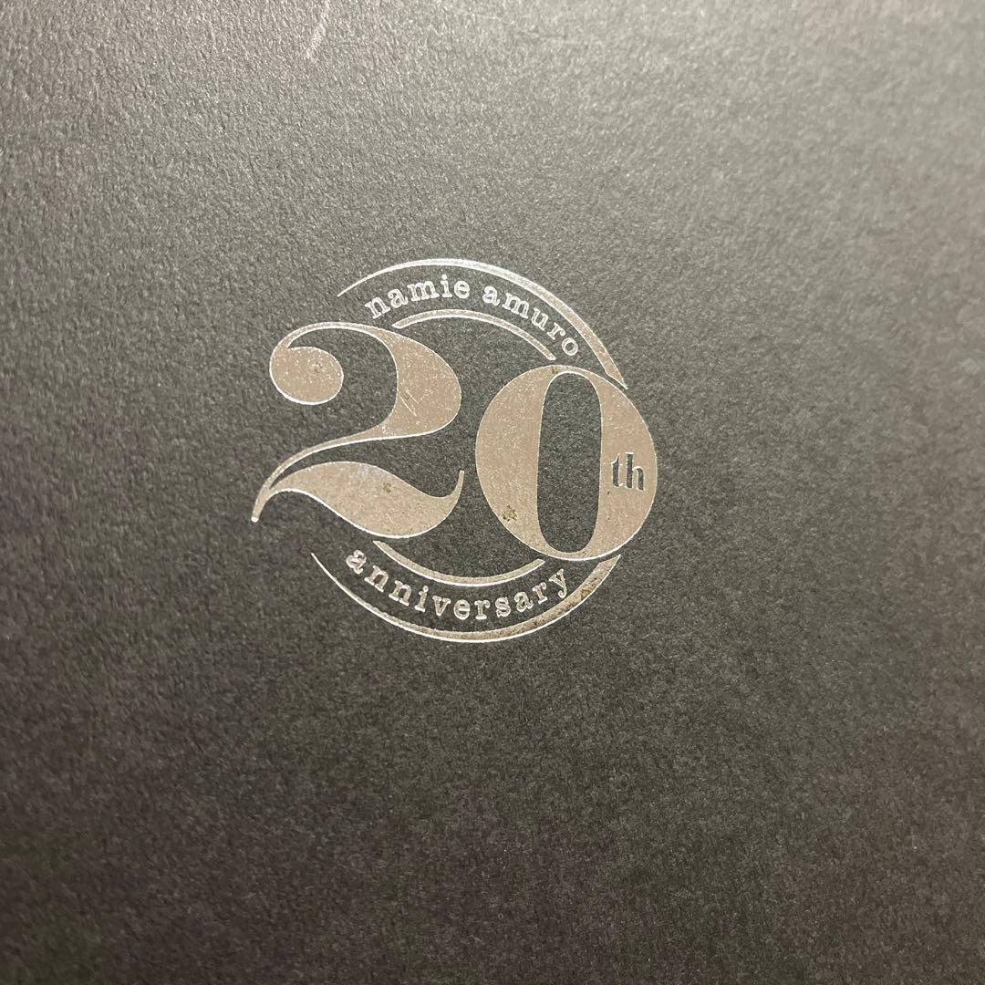 安室奈美恵　20周年　プレイボタン