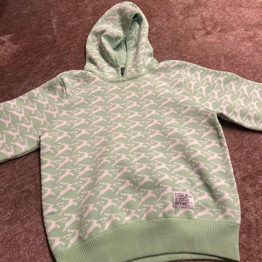 フード付きスウェットシャツとスカートセット