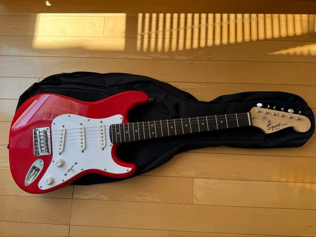 Squier Mini Stratocaster レッド