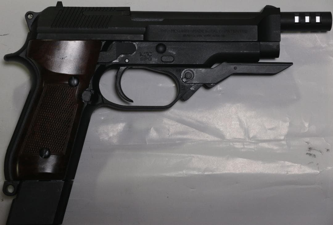 KSCコーポレーション製　ABS樹脂製モデルガン ベレッタＭ９３Ｒ ＳＰＧ合法品