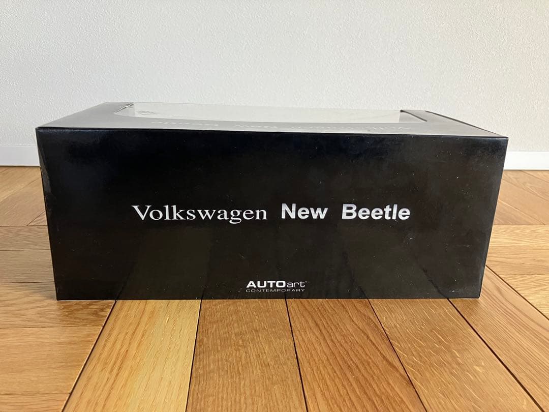 未開封 1/18 オートアート フォルクスワーゲン ニュービートル イエロー