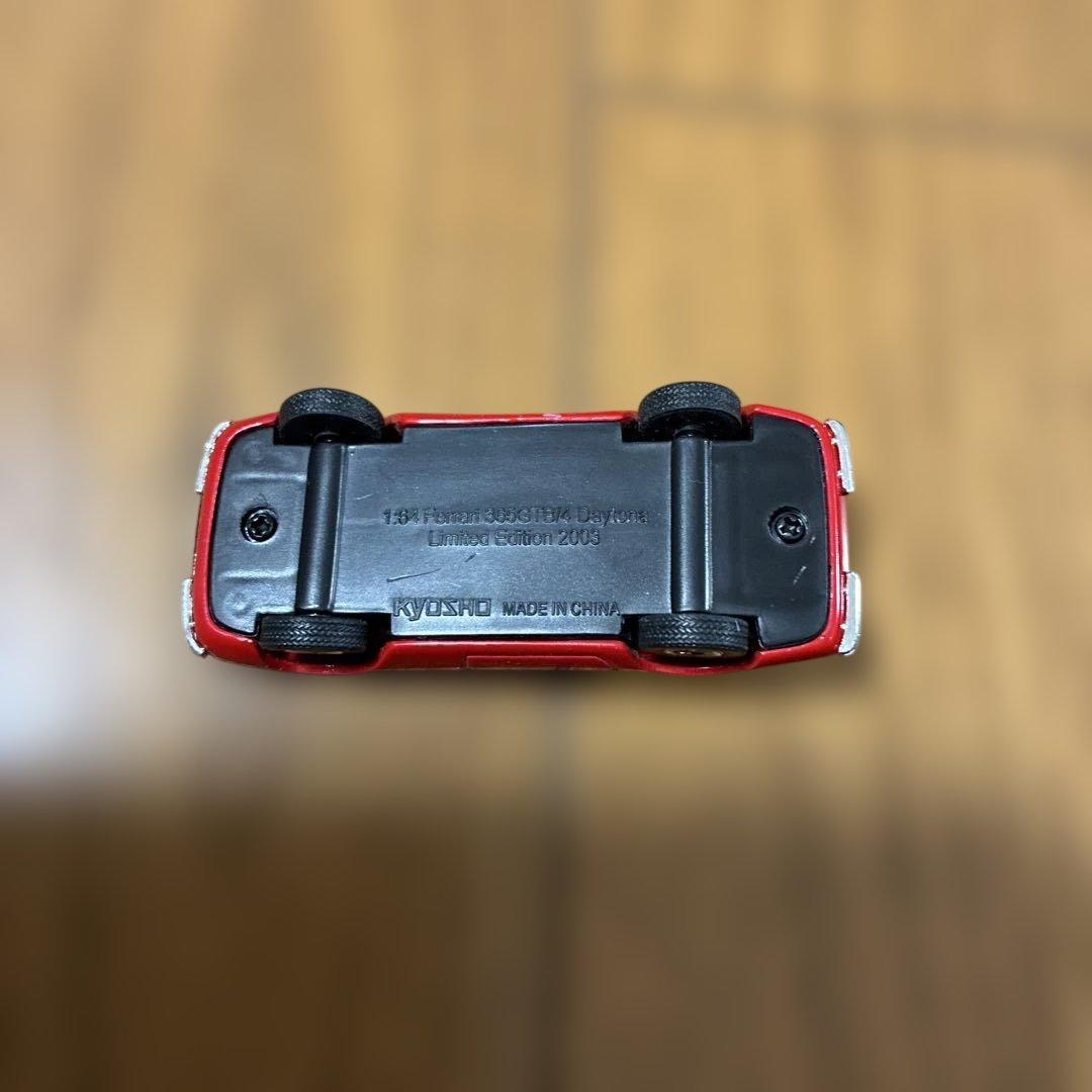 ダイドー Ferrari ミニカー ディスプレイケース+ミニカー６台