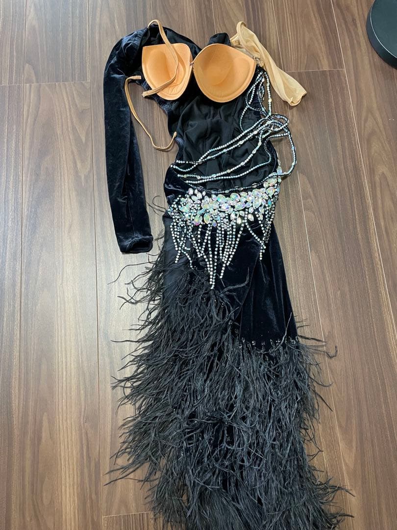 社交ダンス　ナディアドレス 黒 ベルベット