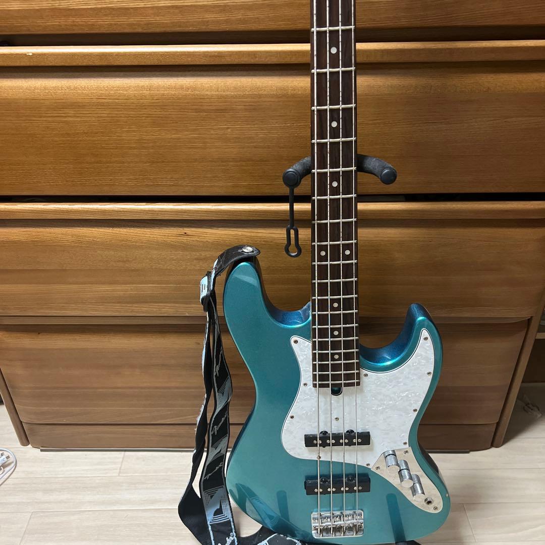 Bacchus エレキベース アクアブルー