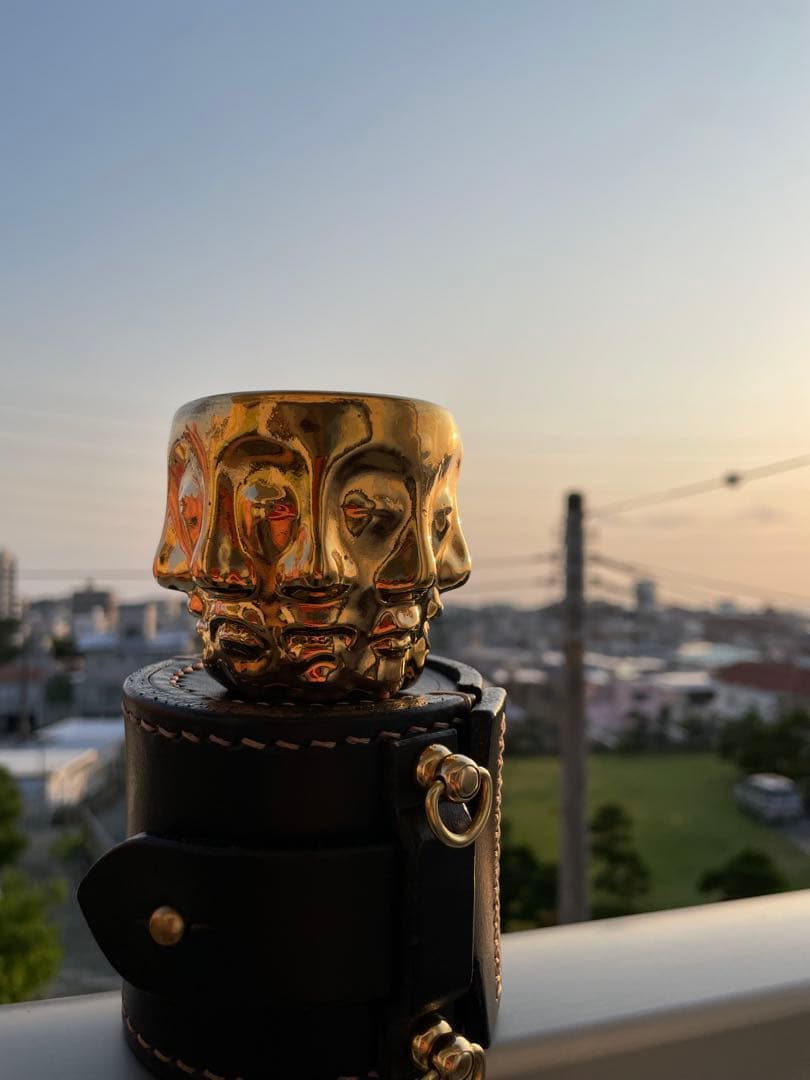 明日の朝まで特別価格。今村能章作　金色グラス専用ケース付き