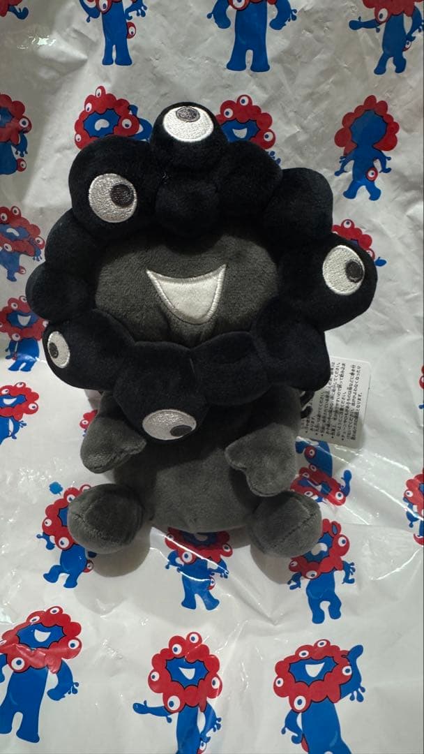 万博 新品タグ付き 黒ミャクミャク お手玉風ぬいぐるみS 這い型ぬいぐるみM