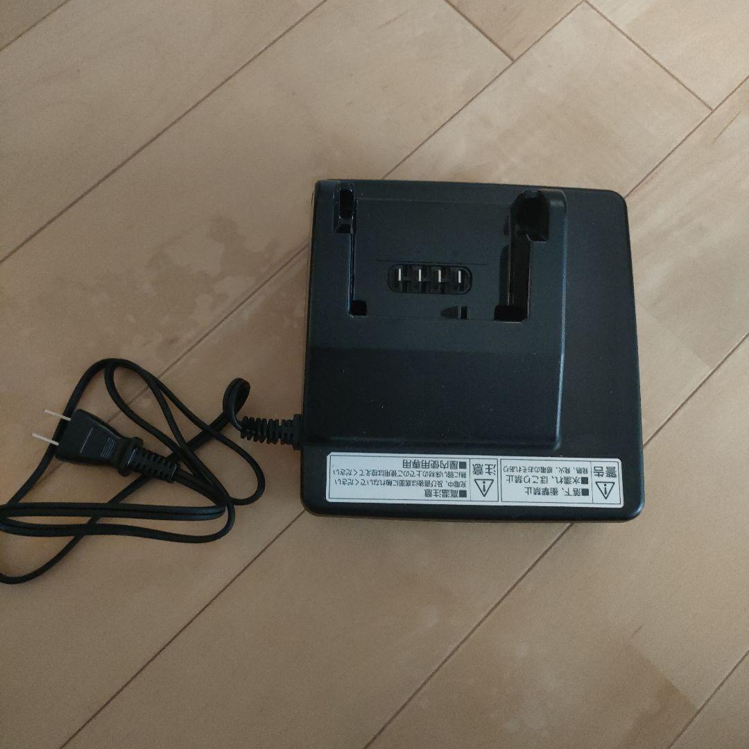 パナソニック 電動自転車のバッテリーと充電スタンド