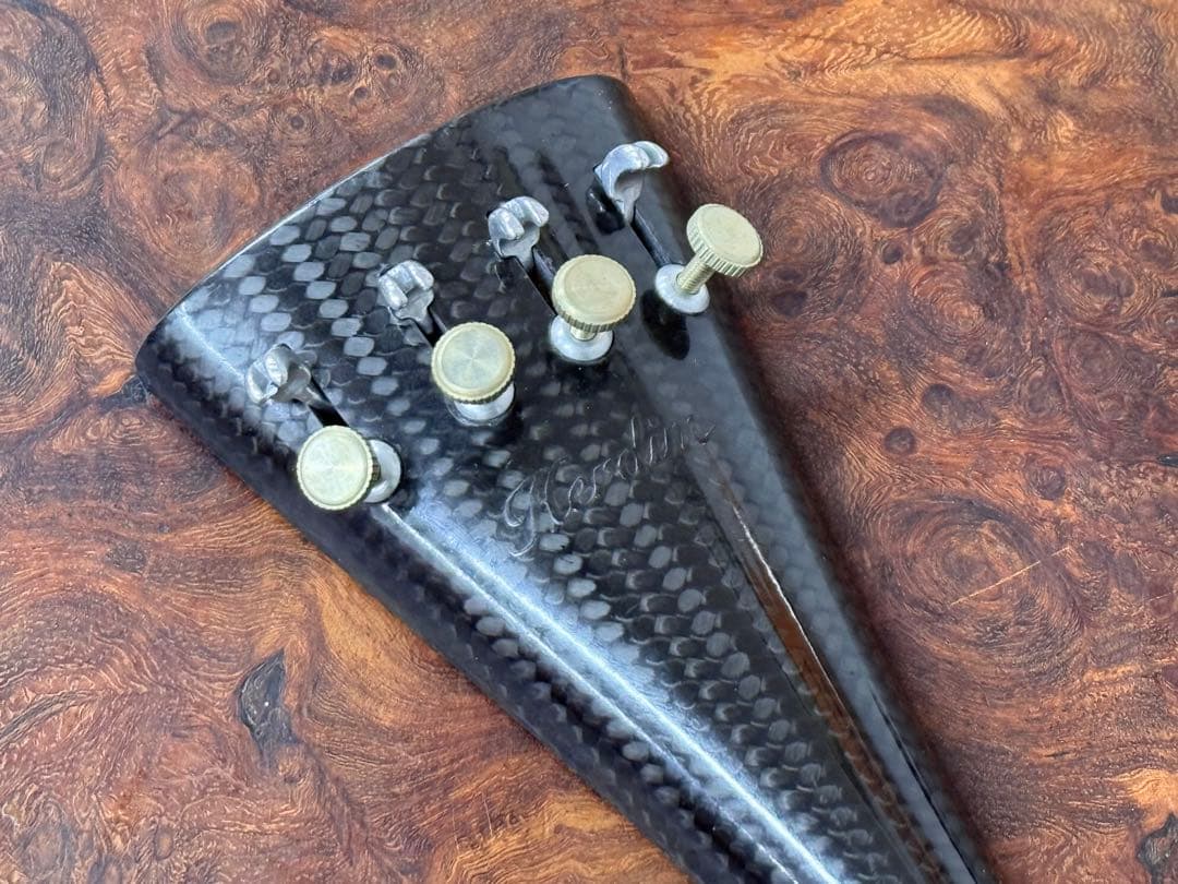 【新品】Herdim チェロ用カーボンテールピース #389001（2）