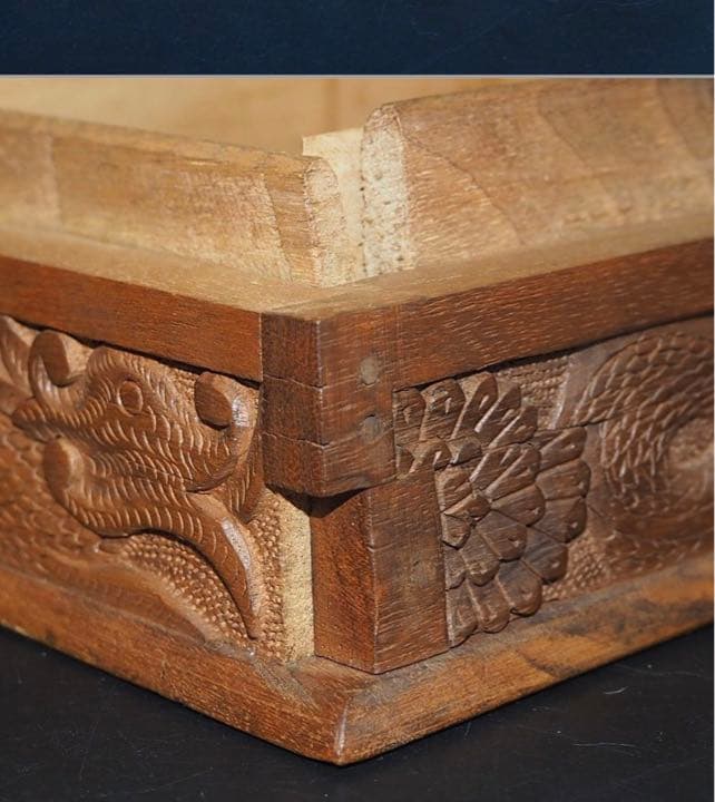 送料無料　時代物　龍彫刻からくり宝石箱　珍品木箱