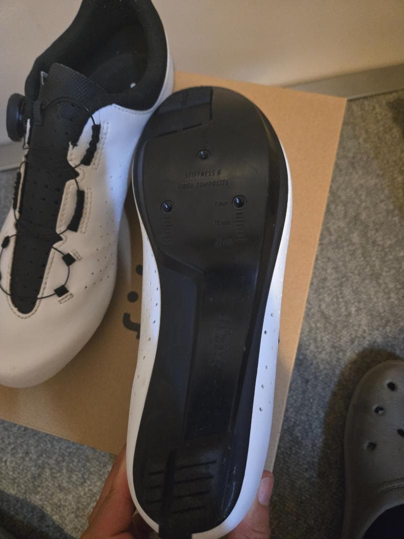 fi'zi:k VENTO OMNA シューズ ホワイト/ブラック サイズ41