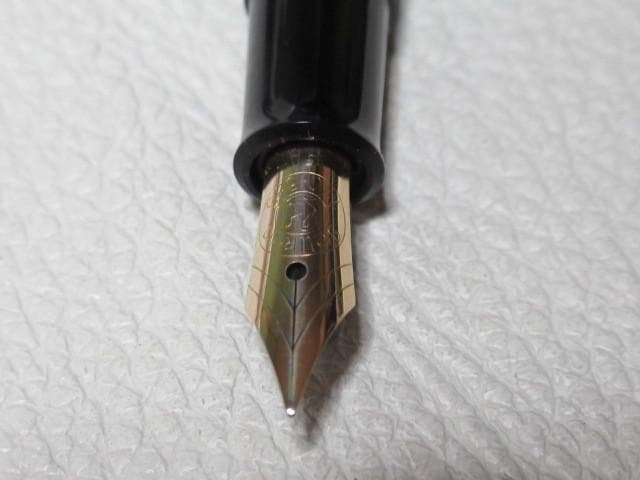 ◆美品 1950年代！ペリカン 黒軸 140 ペン先：EF 14C-585 中字