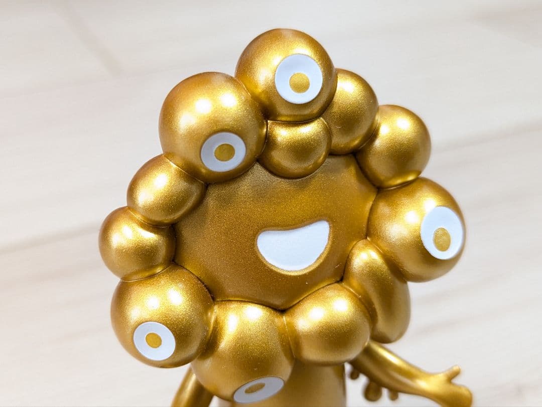 ミャクミャク フィギュアコレクション　海洋堂　3点　イチョウ　ブラック　ゴールド