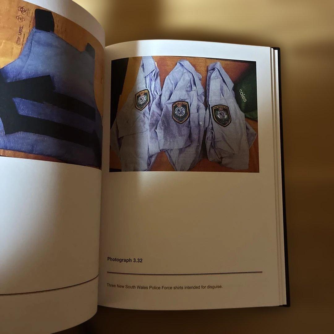 アート・デザイン・音楽 THE DIARY OF A HITMAN BY MAHMOOD FAZAL