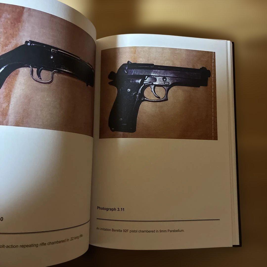 アート・デザイン・音楽 THE DIARY OF A HITMAN BY MAHMOOD FAZAL