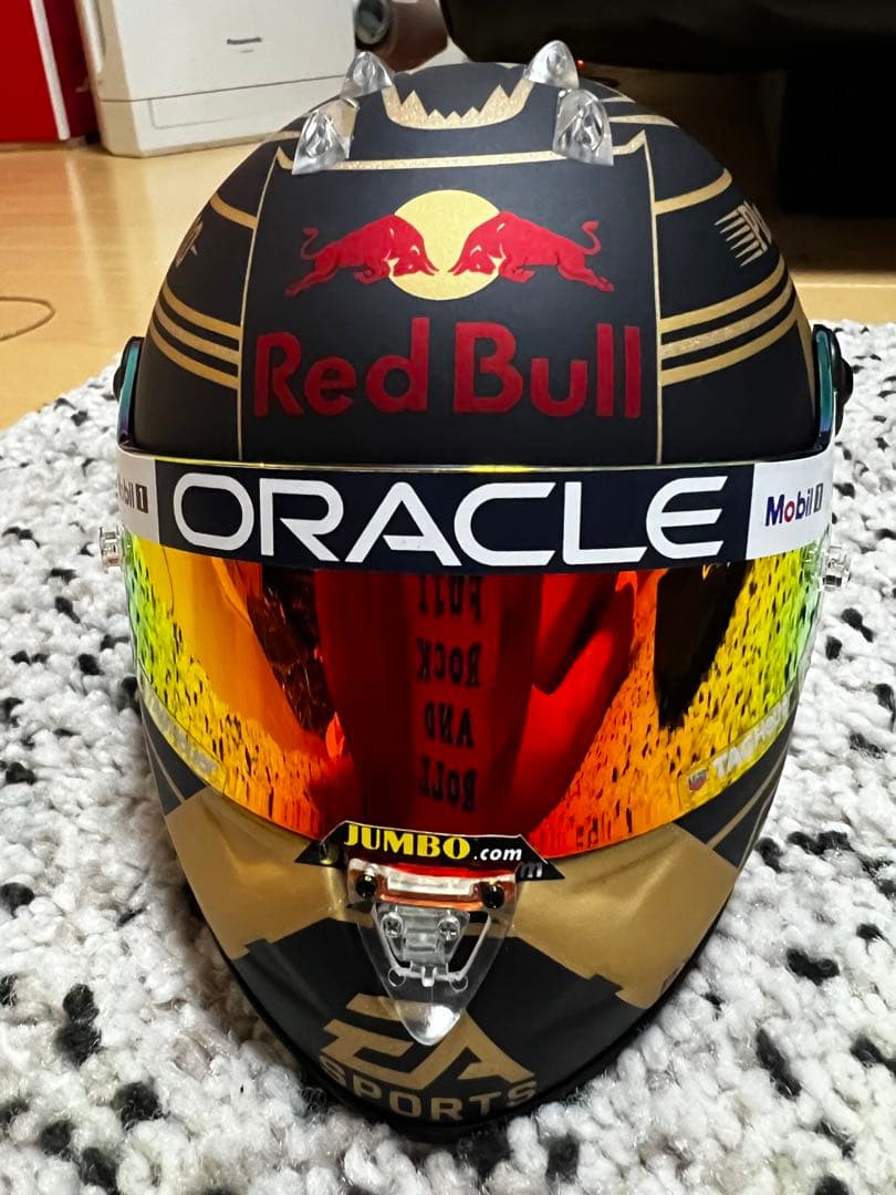 美品 1/2 マックス・フェルスタッペン 2023 Wチャンピオン ヘルメット