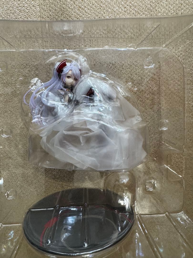 アルター　プリンツオイゲン　フィギュア　アズールレーン