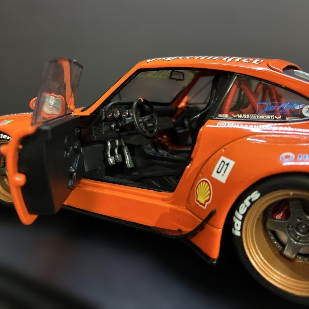 030 RWB ポルシェ 911 1/18スケールダイキャスト ミニカー
