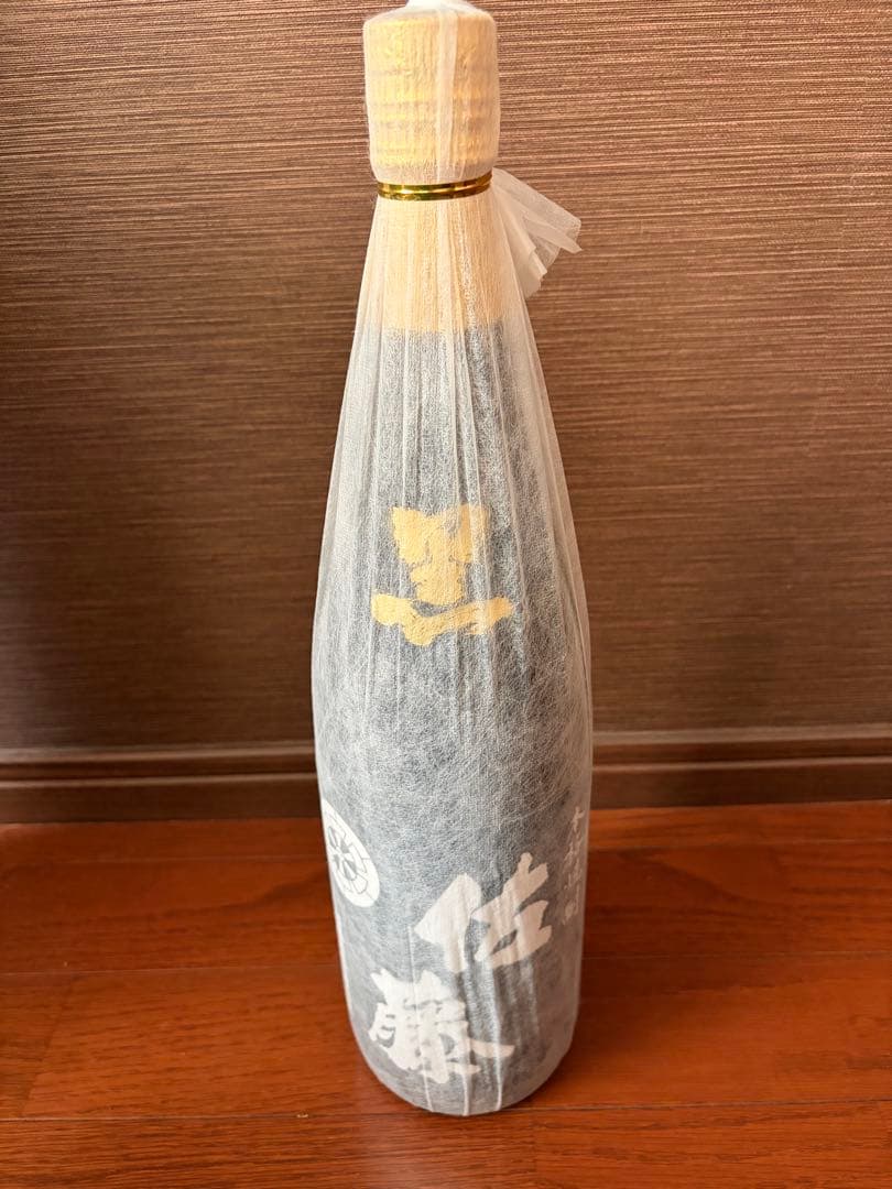 佐藤　黒、白　２本　1800ml 本格焼酎　個包装、化粧箱入　2025年製造