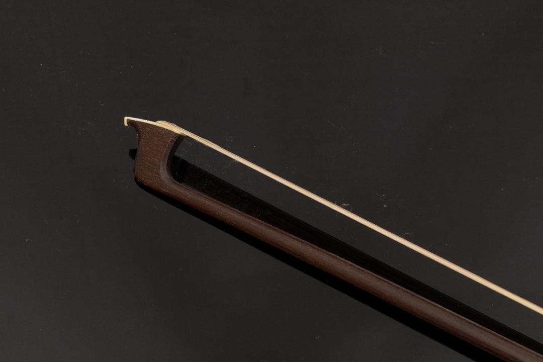 弦楽器用の弓 004