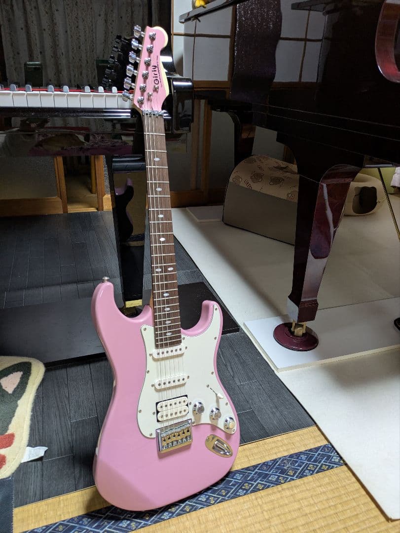 Girly ガーリー エレキギター　ピンク 希少