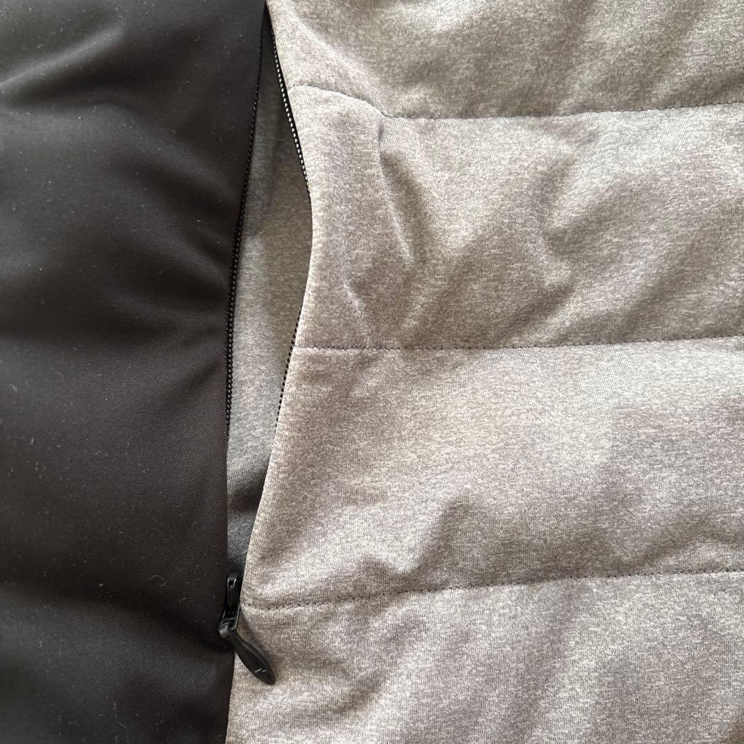 デサントゴルフ　薄ダウンジャケット