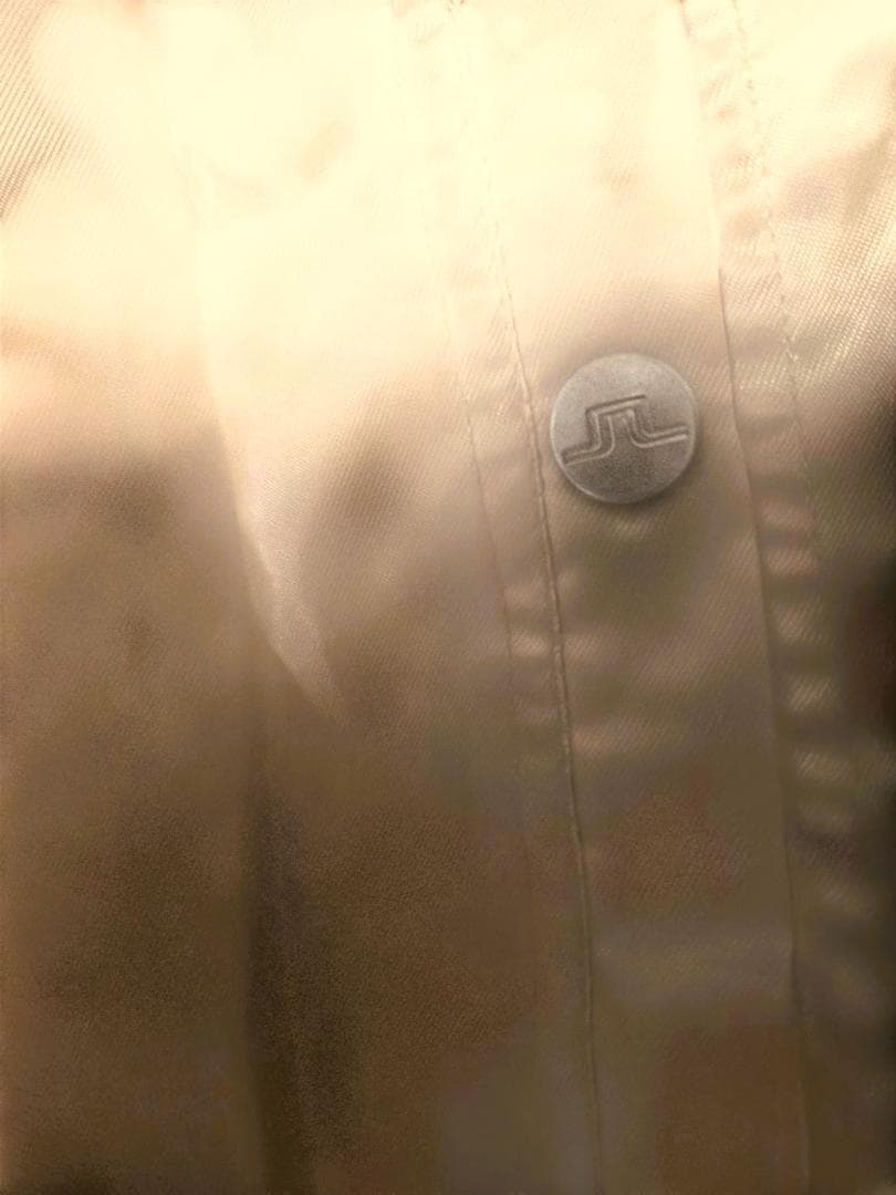 【新品未使用】J.LINDEBERG ベージュGOLDカラー ジャケット（XL)