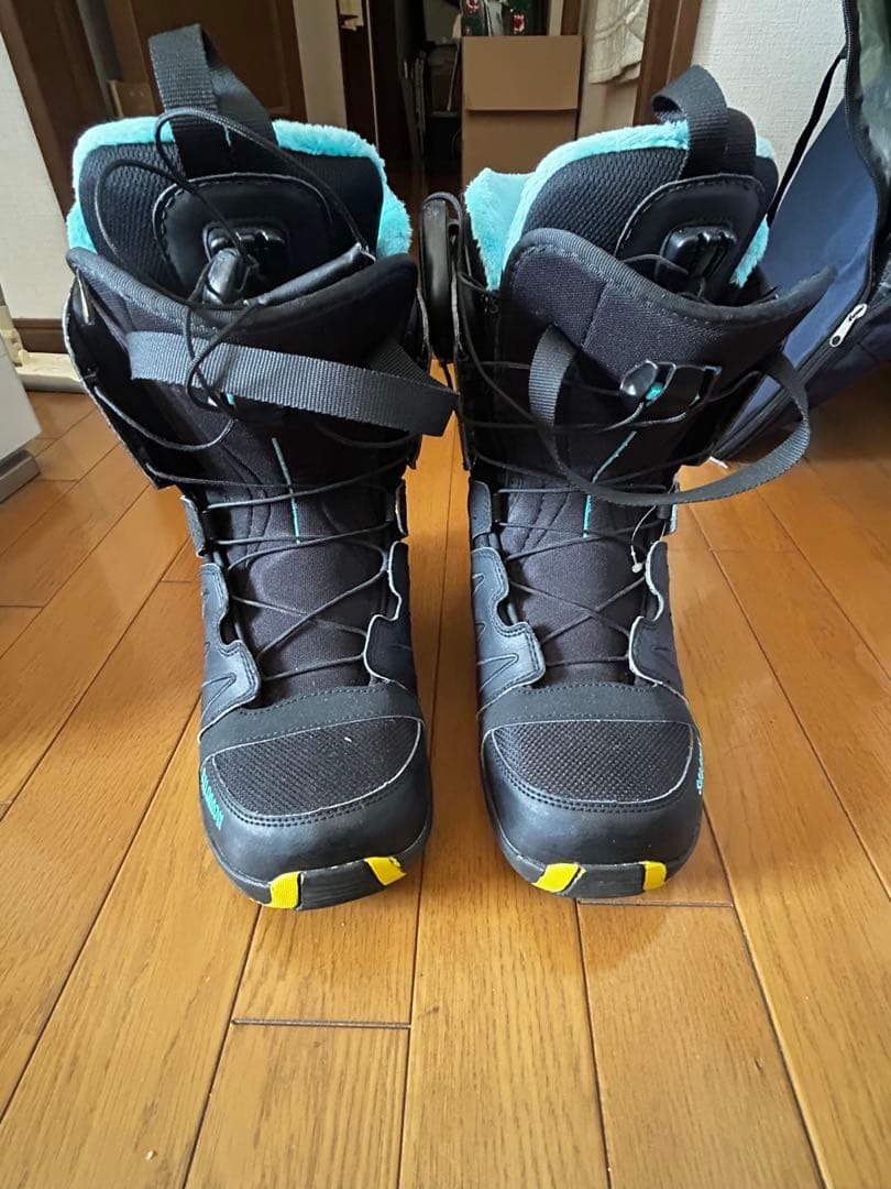 SALOMON スノーボードブーツ ブラック/ブルー